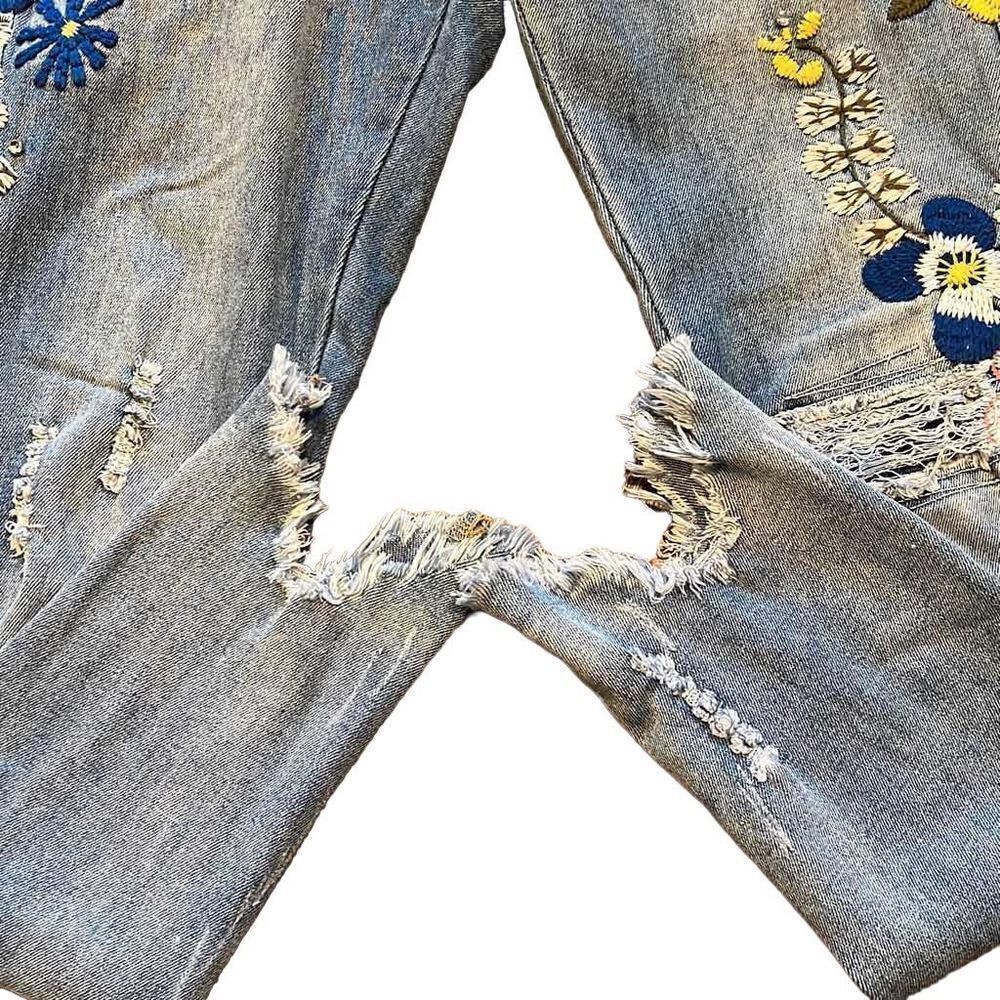 Rocks & Indigo - Lightly Tattered Denim - Medium - Picture 5 of 6
